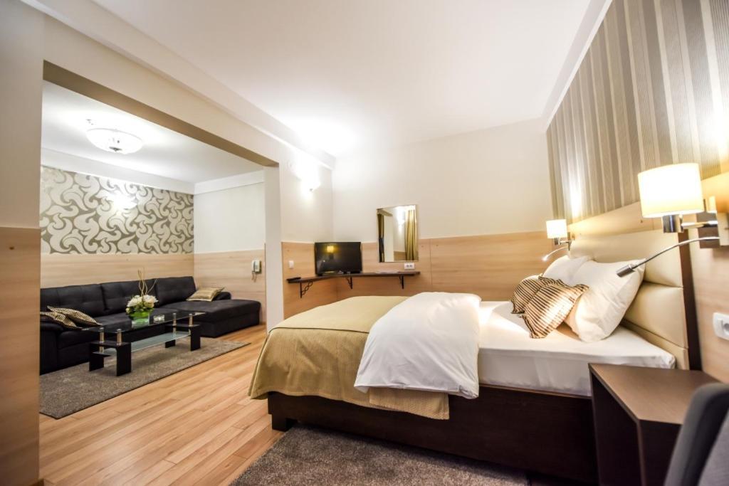 Hotel Požega Extérieur photo