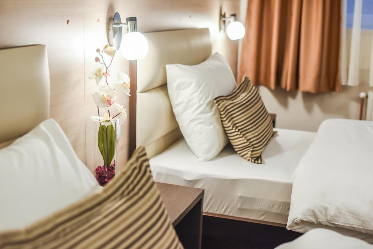 Hotel Požega Extérieur photo